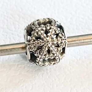 Authentic Pandora Sterling Silver Pave “Let It Snow” Limited Edition 2013 Charm